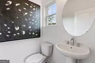 2576 Astaire Ct, Atlanta, GA 30318 - Photo 21