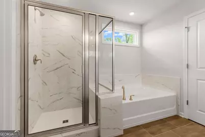 7201 Maple Brook Lane, Flowery Branch, GA 30542 - Photo 37