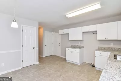 2935 Emerson Lake Drive, Snellville, GA 30078 - Photo 7