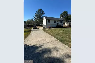 2911 Highpoint Road, Snellville, GA 30078 - Photo 25