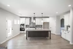 241 Meadows Ln, Bonaire, GA 31005 - Photo 7