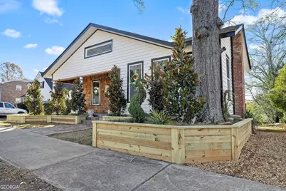 68 Spring Street, Newnan, GA 30263 - Photo 3