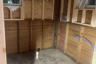 1481 Venetian Dr SW, Atlanta, GA 30311 - Photo 11