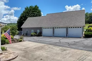 2267 Eastgate Dr, Hiawassee, GA 30546 - Photo 39