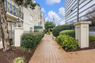 3636 Peachtree Rd NE, Atlanta, GA 30319 - Photo 23