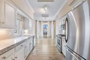 3636 Peachtree Rd NE, Atlanta, GA 30319 - Photo 3