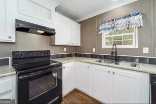 6911 Old Hortense Rd, Hortense, GA 31543 - Photo 13