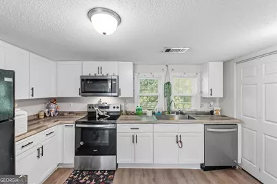 202 Martin Luther King Jr Drive, Perry, GA 31069 - Photo 15