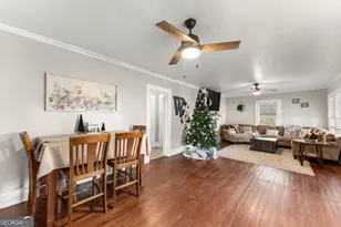 84 Park St, Toccoa, GA 30577 - Photo 9