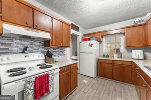 84 Park St, Toccoa, GA 30577 - Photo 11