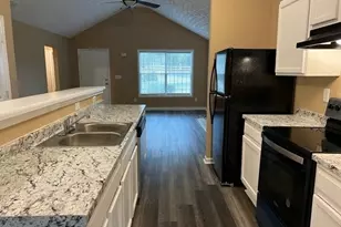 5200 Alexander St, Union City, GA 30291 - Photo 9