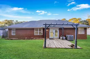 411 Oak Ln, Rincon, GA 31326 - Photo 7