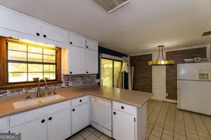 274 S Anita St, Waycross, GA 31503 - Photo 11