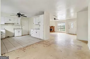 8865 Raven Dr, Jonesboro, GA 30238 - Photo 11