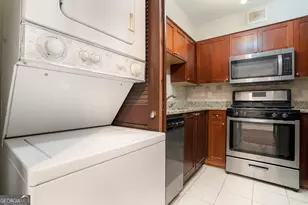 2479 Peachtree Rd NE, Atlanta, GA 30305 - Photo 9