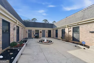 213 Arrowhead Boulevard, Jonesboro, GA 30236 - Photo 5