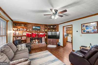 102 Hayes Circle, Rex, GA 30273 - Photo 9