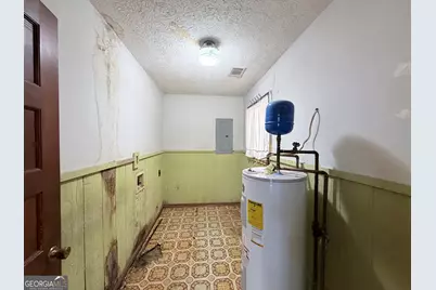 7118 Pineneedle Drive SW, Covington, GA 30014 - Photo 7