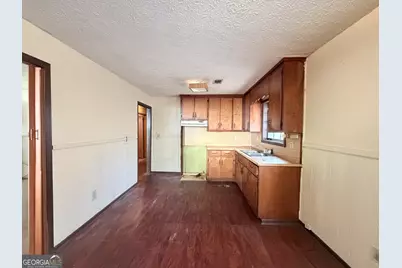 7118 Pineneedle Drive SW, Covington, GA 30014 - Photo 5