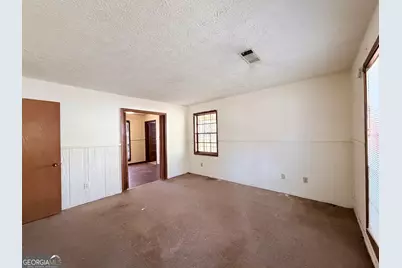 7118 Pineneedle Drive SW, Covington, GA 30014 - Photo 3