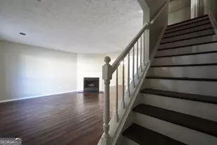 5702 Wells Cir, Stone Mountain, GA 30087 - Photo 3