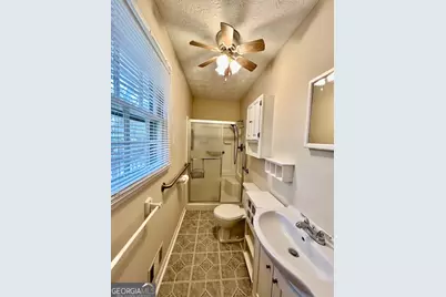 1366 Zebulon Road, Griffin, GA 30224 - Photo 9