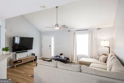 1157 Tanner Circle, Blackshear, GA 31516 - Photo 7