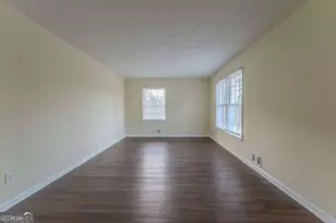 2067 Tanglewood Dr, Snellville, GA 30078 - Photo 15