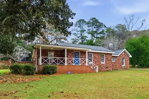 518 Ridgeland Dr, Sandersville, GA 31082 - Photo 1