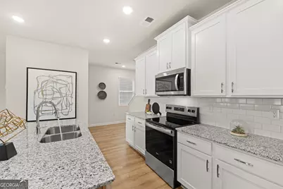 9468 Briarwood Lane, Jonesboro, GA 30238 - Photo 9