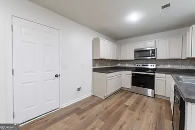 6823 Merrywood Drive, Fairburn, GA 30213 - Photo 21