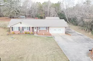 1752 Athens Hwy, Elberton, GA 30635 - Photo 5