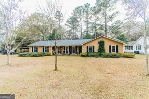 1009 N Davis Dr, Perry, GA 31069 - Photo 3