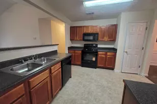 1938 Bertha Ct, Hampton, GA 30228 - Photo 7