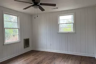 184 Belvue Ave, Lyons, GA 30436 - Photo 9