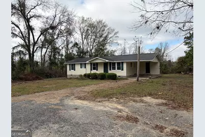 184 Belvue Avenue, Lyons, GA 30436 - Photo 1