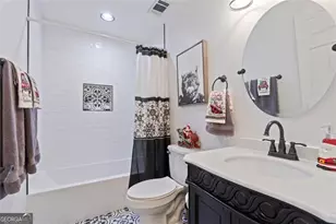 505 Wyncourtney Dr NE, Sandy Springs, GA 30328 - Photo 19