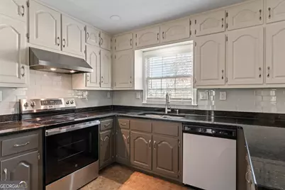 5170 Lost Dutchman Drive, Lithonia, GA 30038 - Photo 15