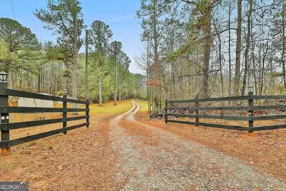 250 Mobley Bridge Road, Lagrange, GA 30241 - Photo 3