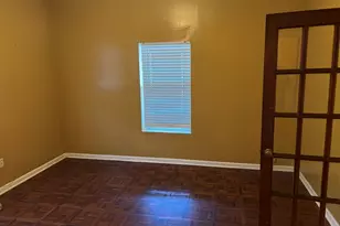 2011 Albany St, Brunswick, GA 31520 - Photo 3