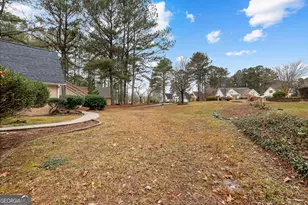 193 Kingsbrook Cir, Newnan, GA 30265 - Photo 3