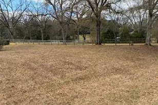 451 Underwood St, Milledgeville, GA 31061 - Photo 7