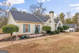 205 Hidden Brook Trail, Newnan, GA 30263 - Photo 3