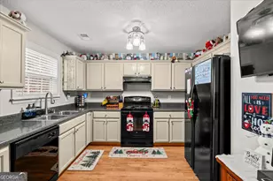 205 Hidden Brook Trail, Newnan, GA 30263 - Photo 13