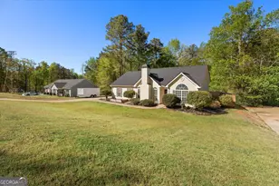205 Hidden Brook Trail, Newnan, GA 30263 - Photo 3