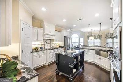 201 Running Creek Drive, Warner Robins, GA 31088 - Photo 13