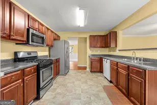 1152 Stepping Stone Ln, Conyers, GA 30012 - Photo 3