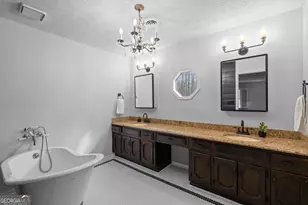 2230 Castle Lake Dr, Tyrone, GA 30290 - Photo 3