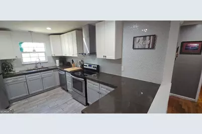 1901 E Farris Avenue, East Point, GA 30344 - Photo 9