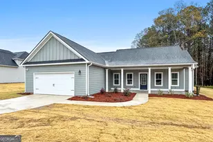 38 Charlie Fuller Rd, Grantville, GA 30220 - Photo 1